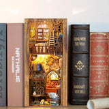 Book Nook Kit: Eternal Bookstore with Dust Cover